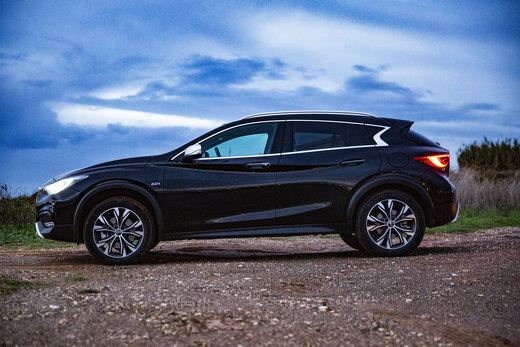 אינפיניטי QX30